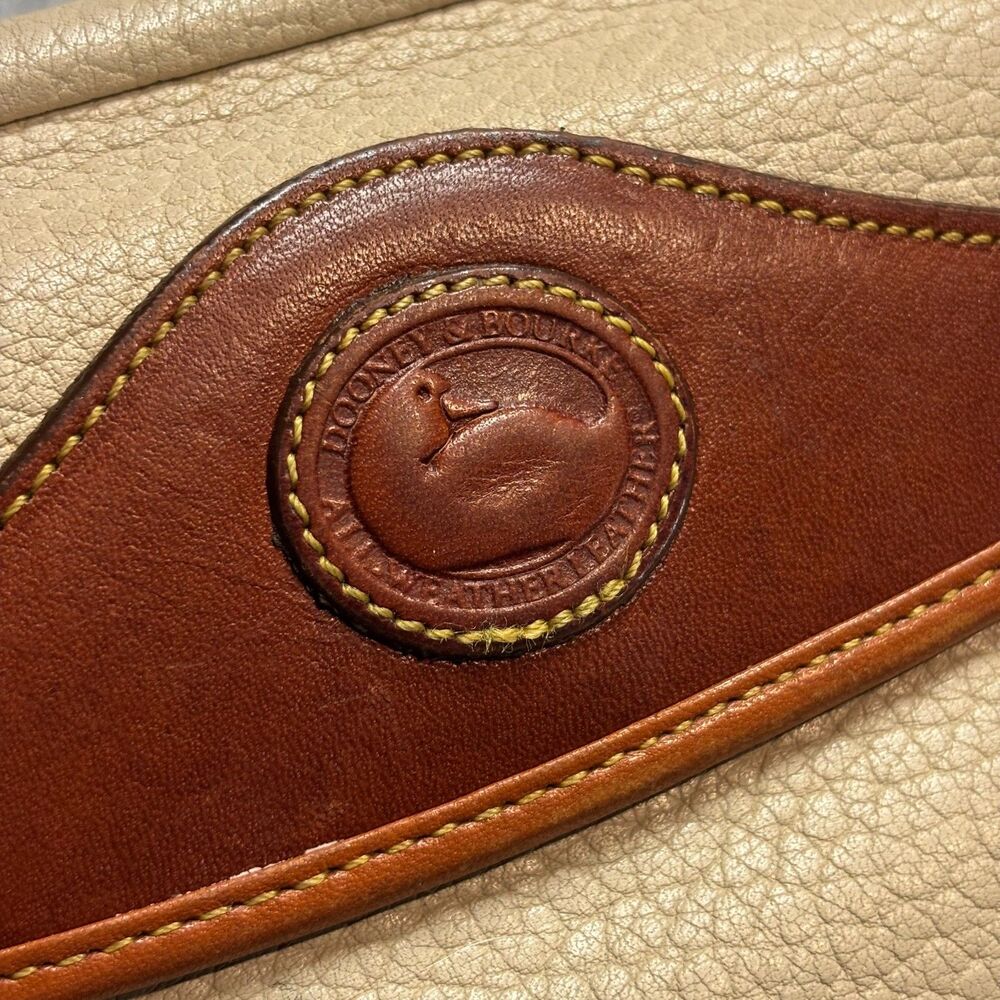 Vintage Dooney & Bourke All Weather Leather Wallet - Picture 5 of 13